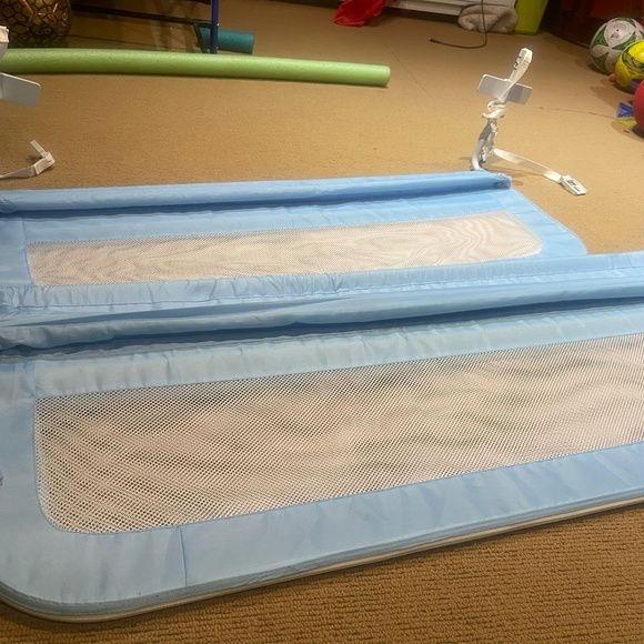 Summer Infant Double Safety Bedrail - Picture 2 of 3